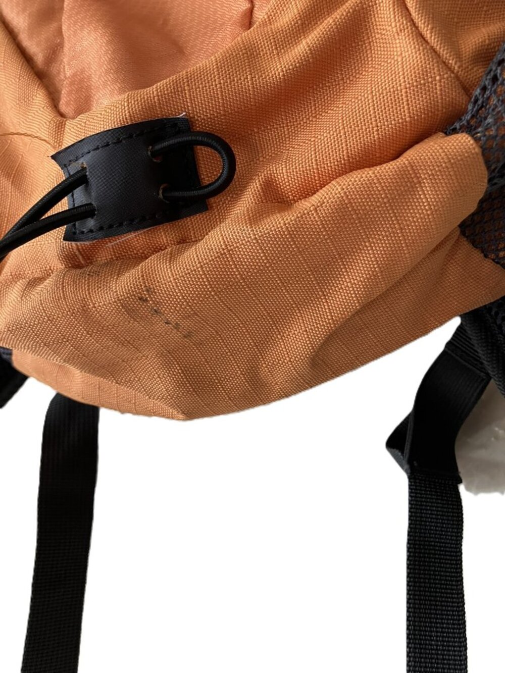 QUEST ORANGE HYDRATION BACKPACK W/ WATER BLADDER INCLUDED 🎒💧 - Picture 3 of 13